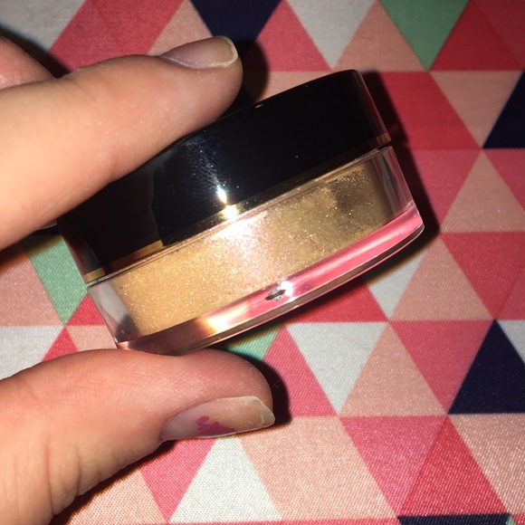 Artist couture loose highlighter in "purple dream" - Picture 2 of 5